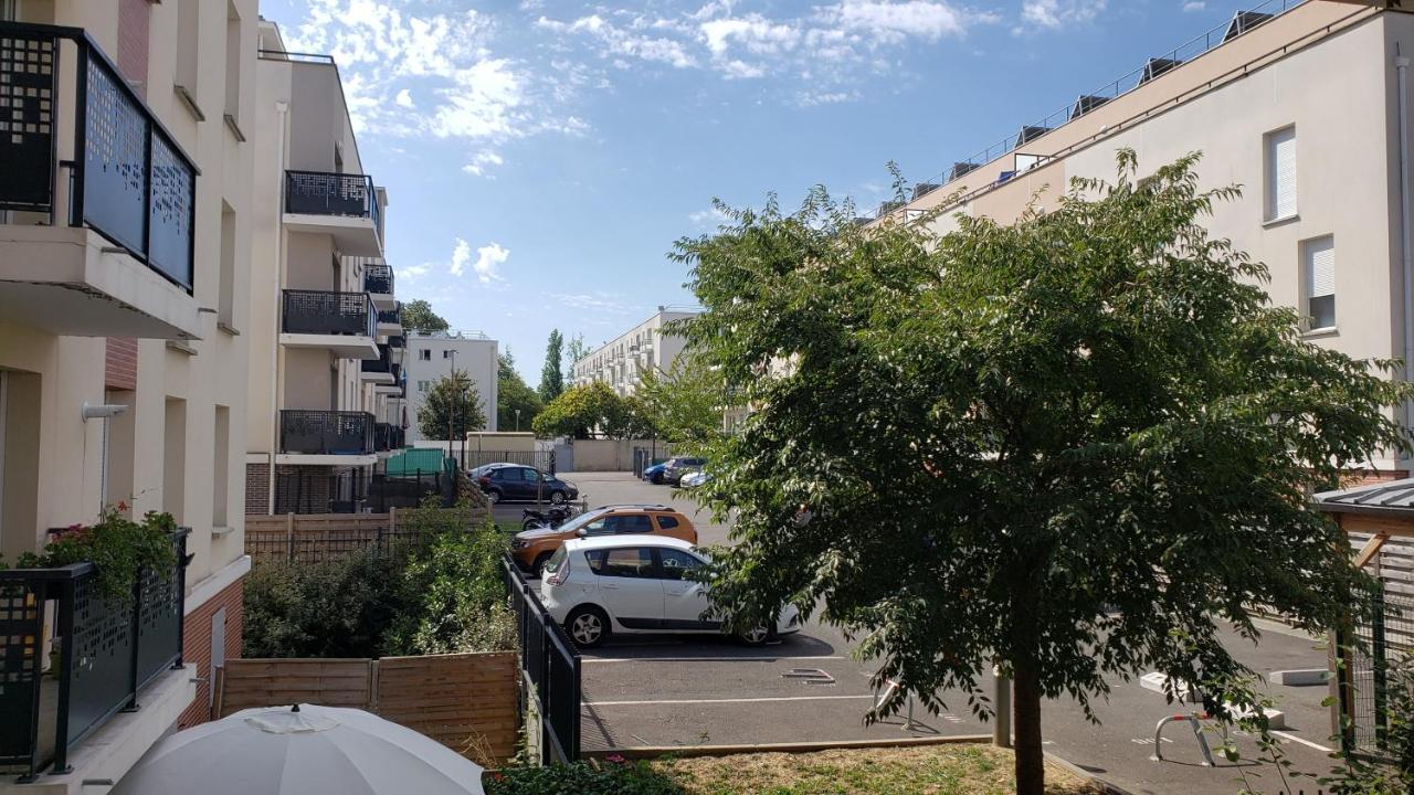 Disponible - Appartement Entier Neuf - 8Mn A Pied Rer C Paris, Parking Rue Gratuit, En Face Hopital D'Arpajon, Balcon Prive, Matelas Bultex 160X200, Ascenseur, Acces Pmr, Centre Ville A Pied Exterior foto