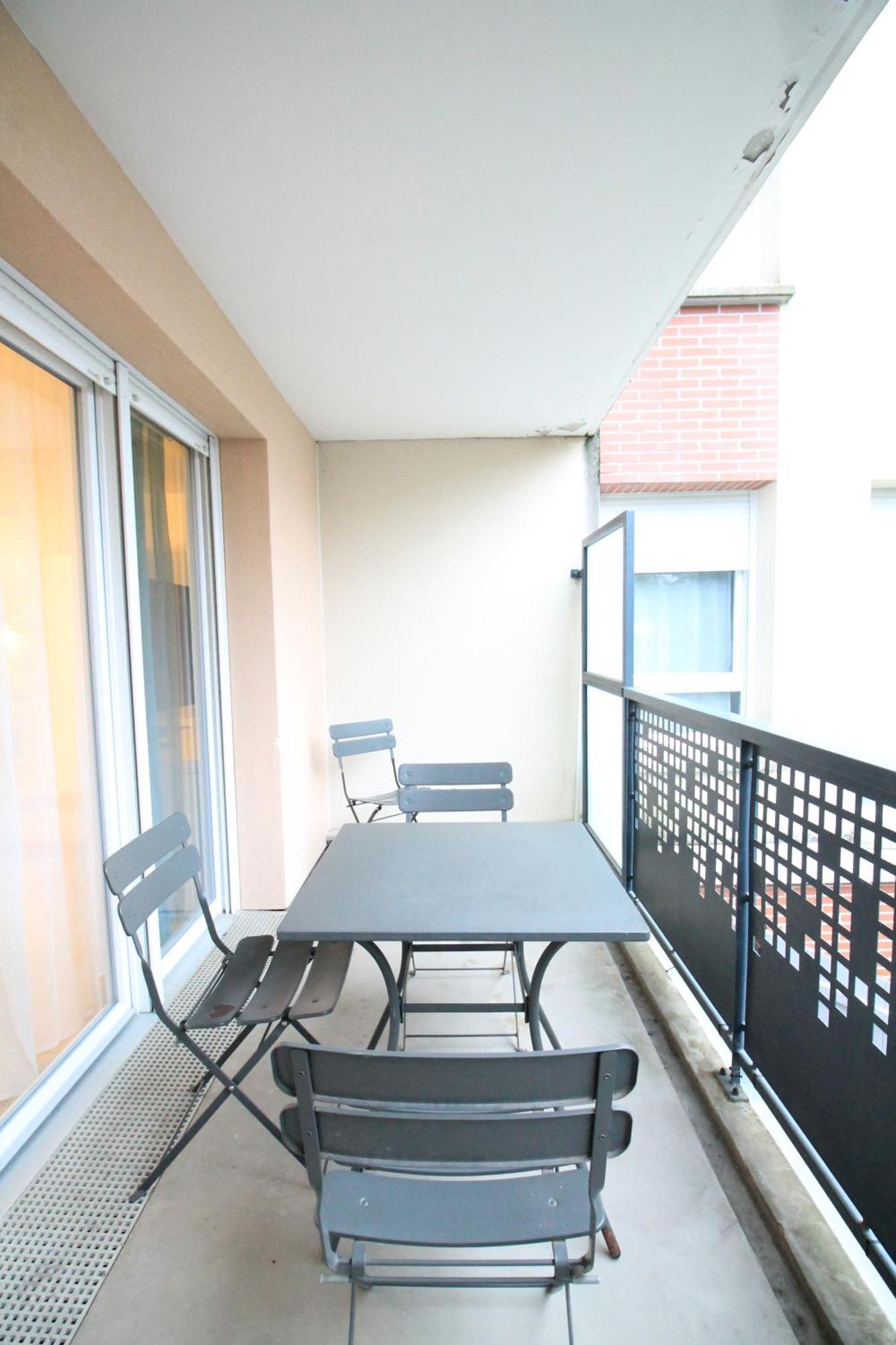 Disponible - Appartement Entier Neuf - 8Mn A Pied Rer C Paris, Parking Rue Gratuit, En Face Hopital D'Arpajon, Balcon Prive, Matelas Bultex 160X200, Ascenseur, Acces Pmr, Centre Ville A Pied Exterior foto